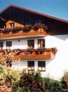 Appartement Appartement mit sonniger Terrasse und Ausblick, Prackenbach, Beieren, Duitsland