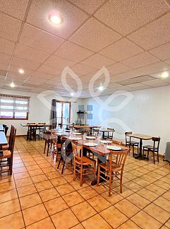 Vakantiewoning La Gare, St. Jacques des Blats, Auvergne, Frankrijk