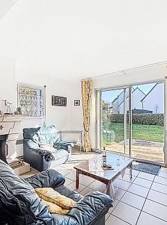 Apartment Appartement Résidence Amiral, Etel, Brittany, France