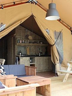 Séjour en tente Safaritent, Lissac-sur-Couze, Limousin, France