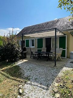 Bungalow Stoel Vakantiehuis, Chasteaux, Limousin, France