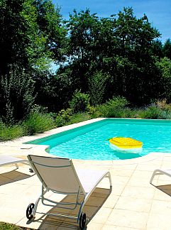 Logement de vacances Vakantiehuisje in Bujaleuf, Bujaleuf, Limousin, France