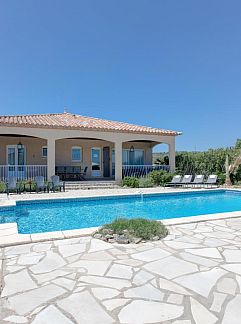 Logement de vacances Domaine Oliveraie 10, Aigne, Languedoc-Roussillon, France