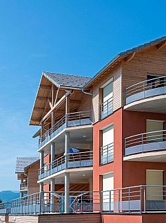 Apartment Appartement mit Blick auf das Wasser, Chorges, Provence / Cote d'Azur, France