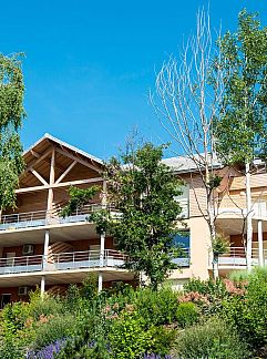 Apartment Appartement mit Blick auf das Wasser, Chorges, Provence / Cote d'Azur, France