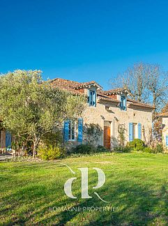 Ferienhaus Geschakelde woning in Miradoux, Miradoux, Midi-Pyrenees, Frankreich