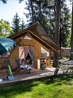 Zelthaus Canadienne-Tent, Excenevex, Rhone-Alphes, Frankreich