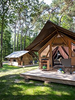 Zelthaus Trappeur Tent, Excenevex, Rhone-Alphes, Frankreich
