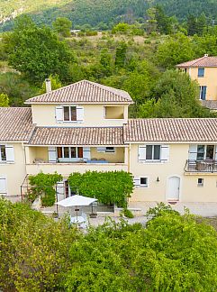 Apartment VillaFleury Studio, Montbrun-les-Bains, Rhone-Alphes, France