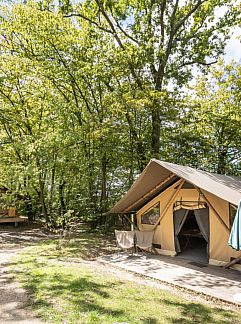 Tent house Cahutte, Versailles, Paris, France