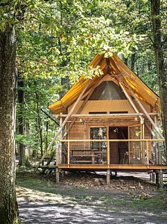 Tent house Canadienne, Versailles, Paris, France