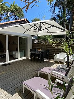 Logement de vacances Vakantiehuis Villa Eden Bleu - Haus in Südlage mit beheizte, Biscarrosse, Aquitaine, France