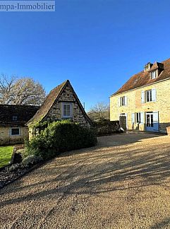 Ferienhaus Vrijstaande woning in Génis, Génis, Aquitaine, Frankreich