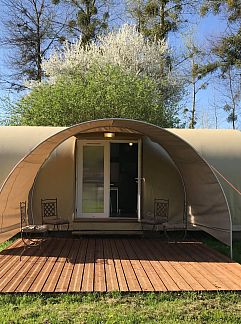 Logement de vacances Bungalow du Gorguet + jacuzzi, Bresles, Picardie, France