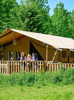 Holiday property LA SARRAZINIERE, Crupilly, Picardie, France