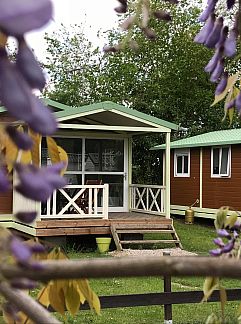 Logement de vacances Bungalow du Gorguet + jacuzzi, Bresles, Picardie, France