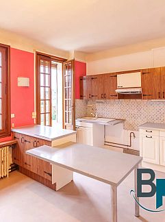 Ferienhaus Geschakelde woning in Laon, Laon, Picardie, Frankreich