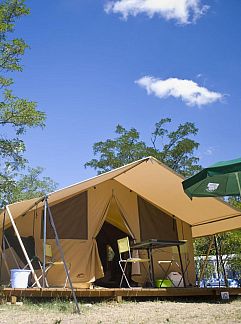 Logement de vacances Stacaravan Vancouver, Ounans, Franche-Comté, France