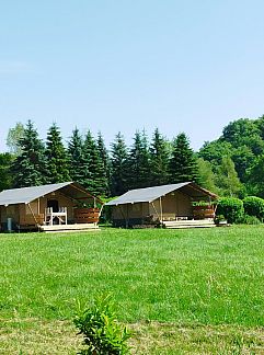 Séjour en tente Lodgetent XL, Orgelet, Franche-Comté, France