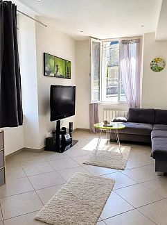 Ferienhaus Geschakelde woning in Montendre, Montendre, Poitou-Charentes, Frankreich