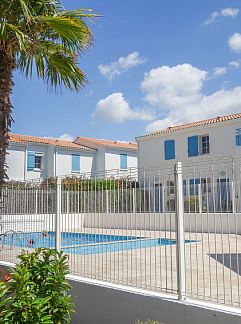 Holiday property Chez Laurent, Juignac, Poitou-Charentes, France