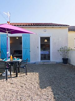Holiday property Chez Laurent, Juignac, Poitou-Charentes, France