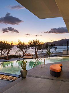 Logement de vacances Vakantiehuis Ferienvilla "Mimoza" mit Blick auf das Wasser, Koutsouras, Crète, Grèce