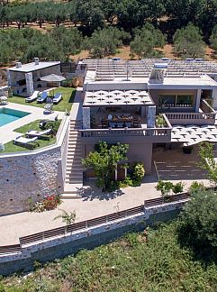 Logement de vacances Vakantiehuis mit gemeinschaftlichem Pool, Maleme, Crète, Grèce