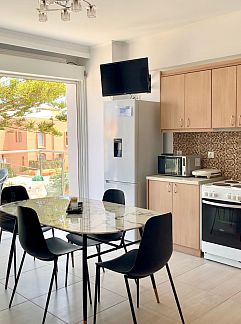 Logement de vacances Vakantiehuis Ferienvilla mit Garten, Grill und Terrasse, Maleme, Crète, Grèce