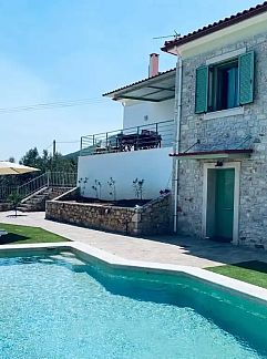 Logement de vacances Vakantiehuis Geräumiges Ferienhaus in Chania mit Meerblick, Xiropigado, Péloponnèse, Grèce