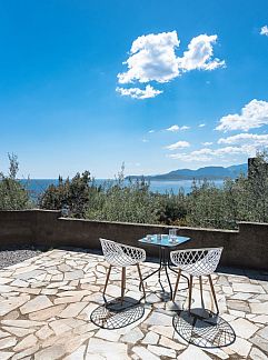 Apartment Appartement Bungalows für 2-4 Pers. mit Meerblick, Mavrovouni, Peloponnesia, Greece