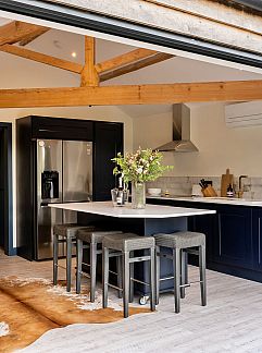 Holiday property Vakantiehuis No. 8 Meadow Retreat, Cheltenham, England, Great Britain