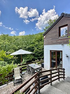 Vakantiewoning Authentiek 6 persoons kasteelappartement gelegen op een, Aywaille, Ardennen (Luik), België
