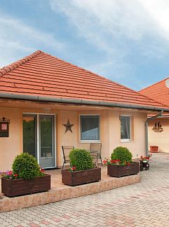 Appartement Appartement Appartement mit Terrasse, Balatonbereny, BalatonSee, Ungarn