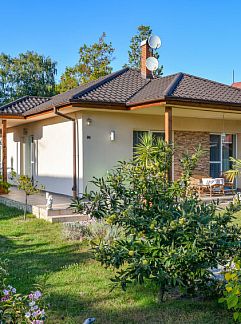Vakantiewoning Vakantiehuis Lavender, Balatonboglar, Balatonmeer, Hongarije