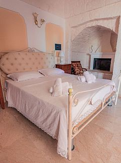 Ferienhaus Vakantiehuis Antike Villa mit privatem Pool, Spa und türkis, Ostuni, Apulien / Puglia, Italien