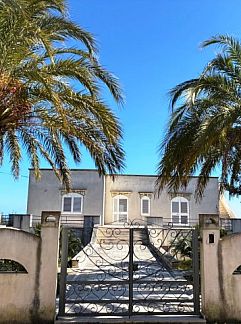 Apartment Appartement Wohnung 'App Superior' mit privatem Jacuzzi, Castro, Apulia / Puglia, Italy