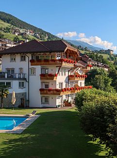 Apartment Appartement Classic 303, Villandro Villanders, Dolomites, Italy