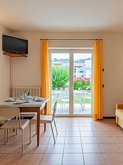 Apartment Appartement Poiano Resort Appartamenti, Garda, Italian Lakes, Italy
