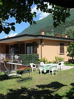Apartment Appartement Zwei-Zimmer-Wohnung mit herrlicher Terrasse mit , Malcesine, Italian Lakes, Italy