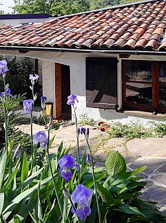 Holiday property Vakantiehuis Casa nel Bosco, Leggiuno, Italian Lakes, Italy