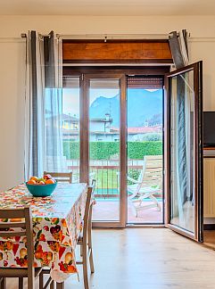 Ferienhaus Vakantiehuis Papaveri e Papere, Carlazzo, Italienische Seen, Italien