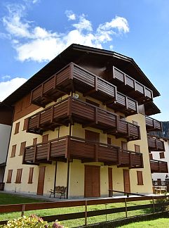 Apartment Appartement Ai Tini, Campodolcino, Italian Lakes, Italy