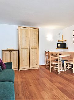 Apartment Appartement Tigli, Madesimo, Italian Lakes, Italy