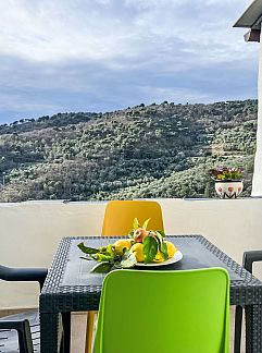 Apartment Appartement Casa dei Fiori, Lingueglietta, Liguria, Italy