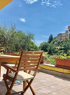 Apartment Appartement Wohnung mit privatem Garten in Villa, La Spezia, Liguria, Italy