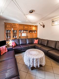 Chalet Le Trou du Loup, Awenne, Luxembourg, Belgique