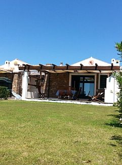 Apartment Appartement Unterkunft mit Terrasse am Meer, Calasetta, Sardinia, Italy