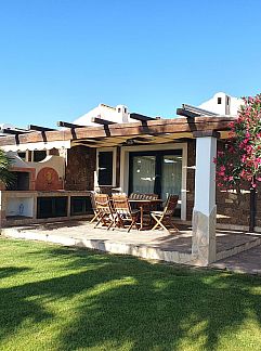 Apartment Appartement Unterkunft mit Terrasse am Meer, Calasetta, Sardinia, Italy