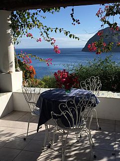 Apartment Appartement Wohnung 'Ciaola' mit eigener Terrasse, Eolie Lipari, Sicily, Italy